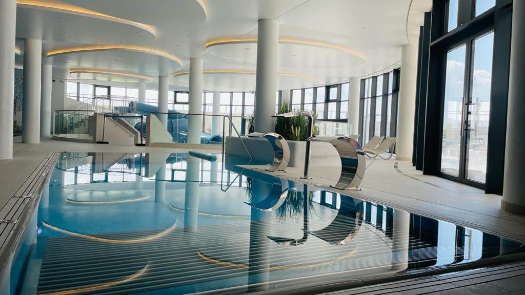 Polanki Aqua Apartamenty Nielimitowany Dostep Do Basenow Parking Free Kolobrzeg Exterior photo