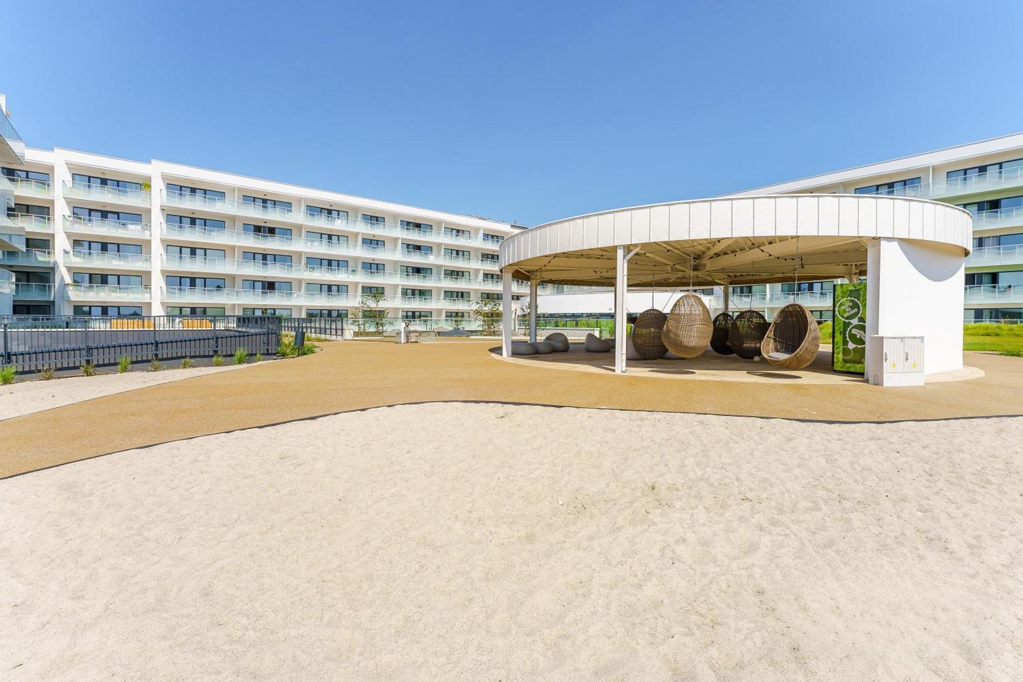 Polanki Aqua Apartamenty Nielimitowany Dostep Do Basenow Parking Free Kolobrzeg Exterior photo