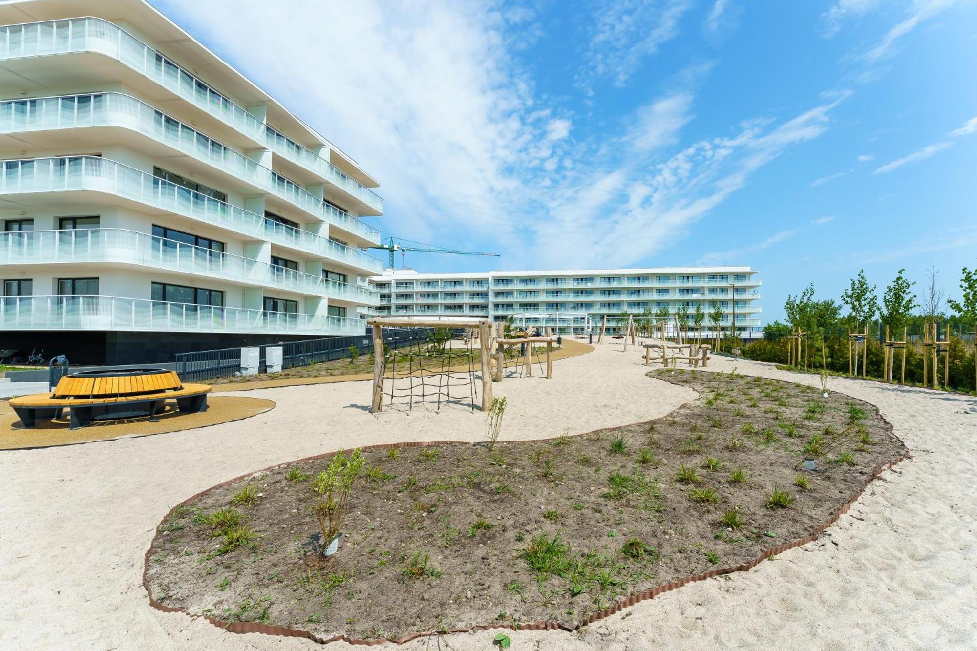 Polanki Aqua Apartamenty Nielimitowany Dostep Do Basenow Parking Free Kolobrzeg Exterior photo